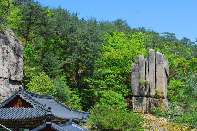 ▲ 원통암과 칠성암.ⓒ진경수 山 애호가