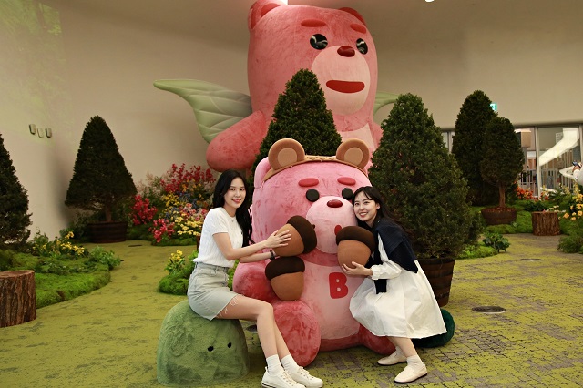 ▲ '이상한 DDP의 벨리곰' 사진ⓒ롯데홈쇼핑