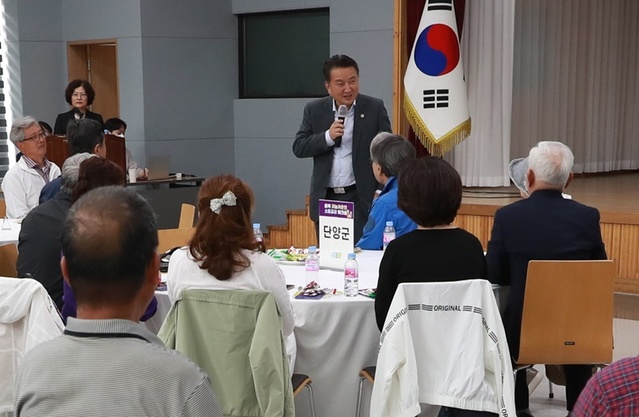 ▲ 충북도가 귀농귀촌인들을 초청해 ‘소통공감 워크숍’을 개최했다.ⓒ충북도