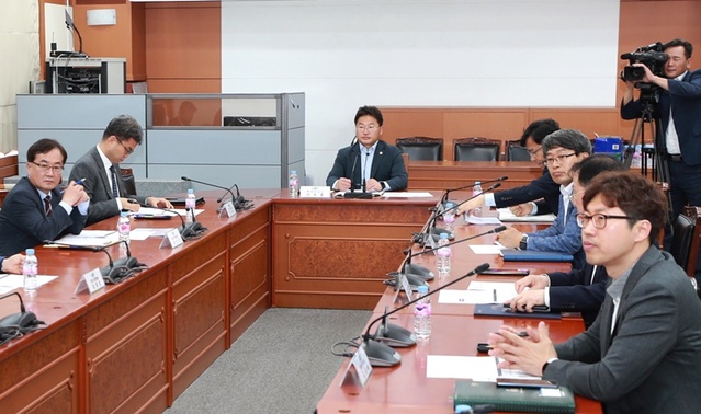 ▲ 충북도가 ‘제1차 인구감소지역대응 기본계획 수립 연구용역’ 중간보고회를 가졌다.ⓒ충북도