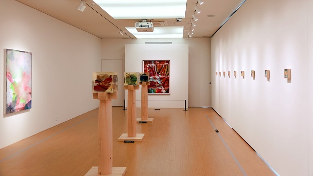 ▲ 경주솔거미술관 기획 2전시실에 전시된 박인성 작가의 작품.ⓒ경주엑스포