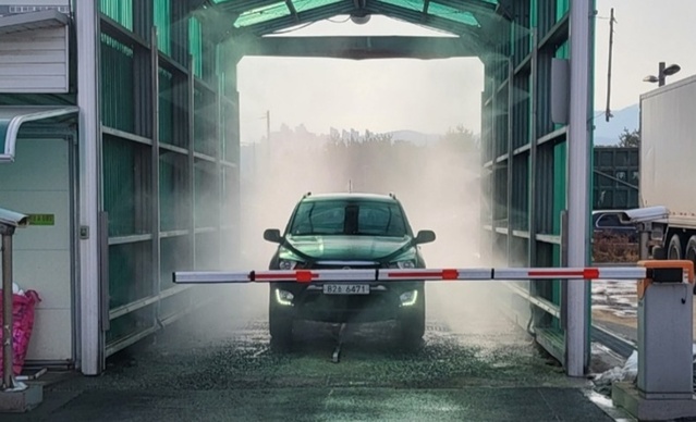 ▲ 청주시 검역본부가 운영하고 있는 구제역 거점소독소.ⓒ충북도