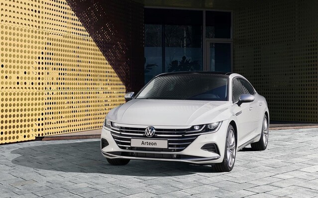 ▲ 폭스바겐은 아테온에 대해 현금 구매 조건으로 최대 17.5% 가격을 인하한다. ⓒ폭스바겐