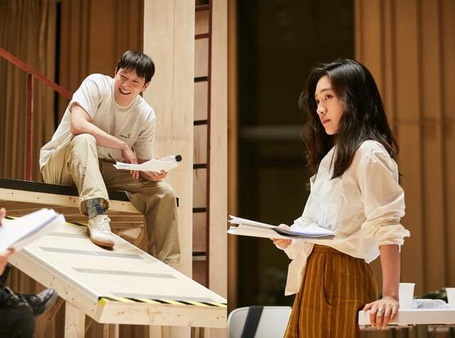 ▲ 연극 '나무 위의 군대' 연습실 현장.ⓒ엠피엔컴퍼니