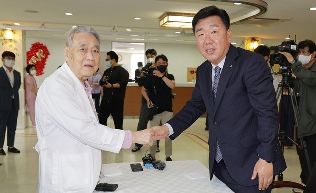 ▲ 청주시와 청주병원이 병원을 자진퇴거키로 합의했다.ⓒ청주시