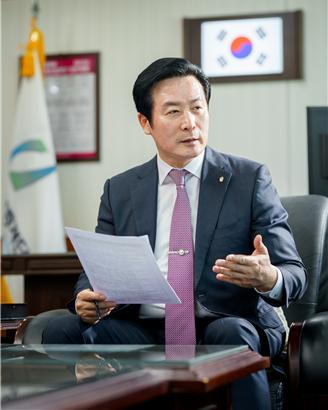 ▲ 김두중 충남신용보증재단 이사장.ⓒ충남신용보증재단