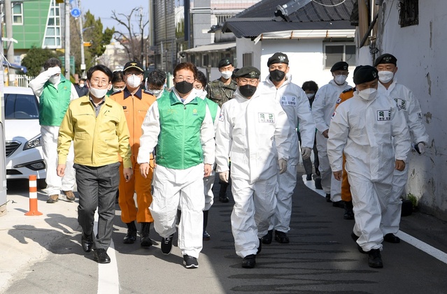 ▲ 경북도는 중앙정부의 코로나19 위기단계 조정에 따라 지역 여건에 맞게 차질 없이 준비하고 도민들이 안전한 일상으로 돌아갈 수 있도록 끝까지 대응 역량을 집중할 계획이다.ⓒ경븍도