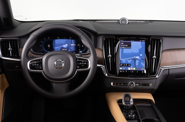 ▲ 볼보가 애플 카플레이 사용자를 위한 업데이트를 실시한다. ⓒ볼보코리아