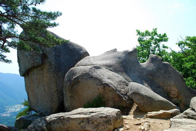 ▲ 낙영산의 명품 바위인 토끼 바위.ⓒ진경수 山 애호가