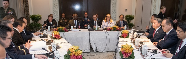 ▲ 이종섭 국방부장관과 로이드 오스틴 미국 국방장관, 하마다 야스카즈 일본 방위상이 3일(현지시간) 싱가포르 샹그릴라 호텔에서 한미일 국방장관회담을 개최하고 한미일 간에 안보협력 강화 방안에 대해 논의하는 모습. ⓒ국방부