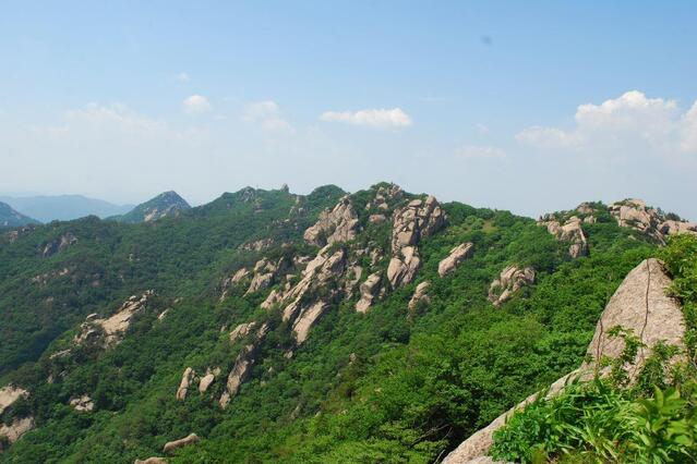 ▲ 숨겨진 첫 번째 조망점에서 바라본 신선대와 문장대.ⓒ진경수 山 애호가