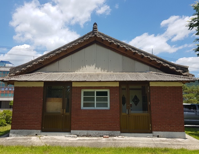 ▲ 충청북도 등록문화재 제4호로 등록 고시된 대한성공회 음성성당.ⓒ음성군