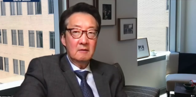 ▲ 빅터 차 미국 국제전략문제연구소(CSIS) 아시아 담당 부소장 겸 한국석좌가 9일 4개 국책 연구기관(국가안보전략연구원·국립외교원·통일연구원·한국국방연구원)이 서울 종로구 포시즌스 호텔에서 '윤석열 정부 출범 1주년 외교·안보·통일 분야 평가와 과제'를 주제로 개최한 공동학술회의에 화상을 통해 발표자로 참여했다. ⓒ국립외교원 유튜브 영상 캡처