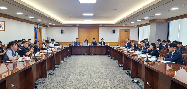 ▲ 금융노조는 지난달 12일 오후 4시 은행회관에서 2023년 제2차 산별중앙교섭을 개최했다.ⓒ금융노조