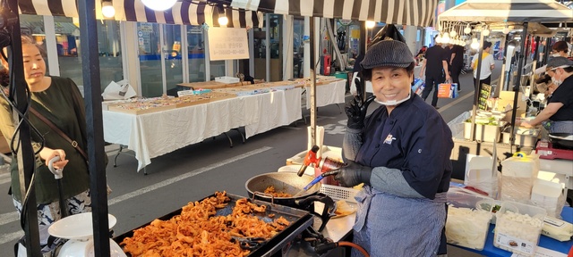 ▲ 경산시(시장 조현일)는  경산공설시장 중앙광장에서 지난달 19일부터 10월 28일까지 ‘별찌야시장’을 운영한다.ⓒ경산시