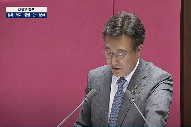 ▲ 윤호중 더불어민주당 의원이 12일 국회에서 열린 대정부질문에서 질의하고 있다.ⓒ국회방송TV 캡처