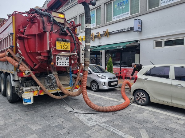 ▲ 충남 부여군, 여름철 집중호우 대비 하수도 준설작업.ⓒ부여군