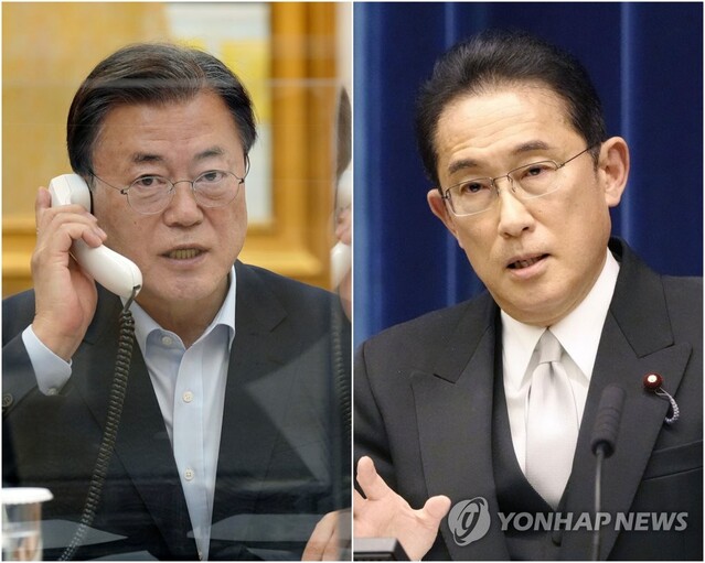 ▲ 2021년 10월 15일 문재인 대통령(왼쪽)과 기시다 후미오 일본 총리가 정상 통화를 하고 있는 모습. ⓒ연합뉴스