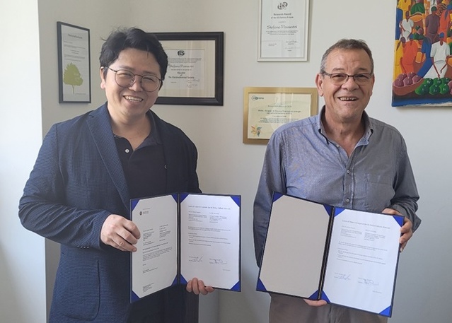 ▲ 청주대가 이탈리아 라 사피엔차 대학교와 업무협약을 체결했다.ⓒ청주대