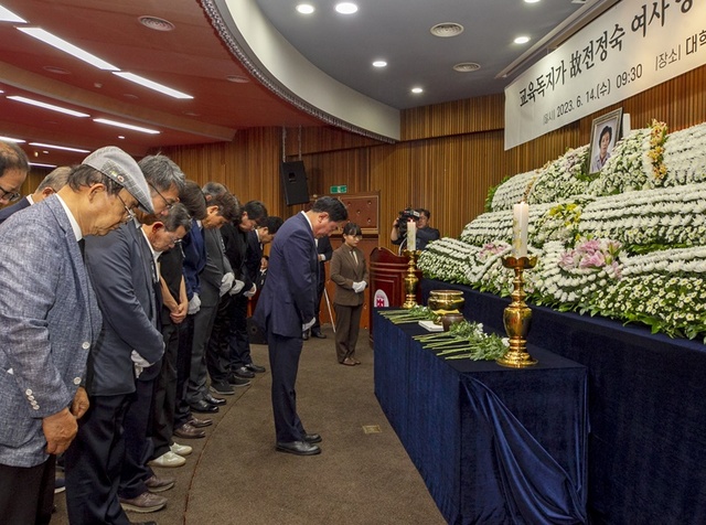 ▲ 故전정숙 여사 영결식이 14일 충북대학교장으로 치러졌다.ⓒ충북대