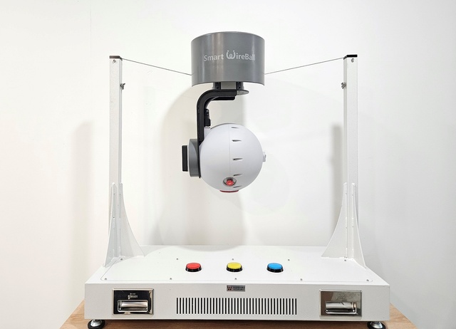 ▲ 포스코가 위드로봇과 공동 개발한 스마트 와이어 로봇 ⓒ포스코