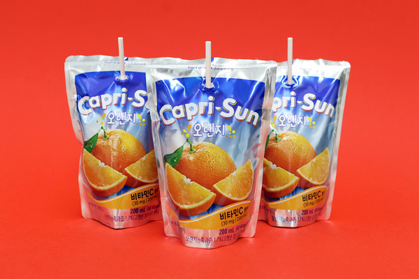 ▲ 종이 빨대가 도입된 카프리썬 .ⓒ농심