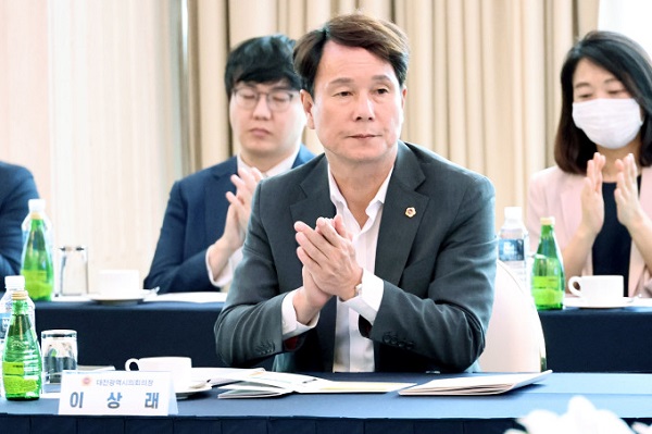 ▲ 이상래 대전시의장이 지난 21일 대구시의회가 주관한 대한민국시도의회의장협의회 2023년 제5차 임시회에 참석했다.ⓒ대전시의회