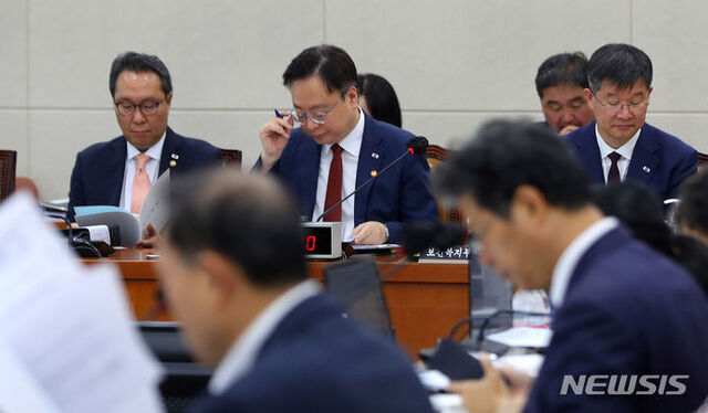 ▲ 조규홍 보건복지부 장관이 22일 오전 서울 여의도 국회에서 열린 보건복지위원회 전체회의에 출석해 있다. ⓒ뉴시스