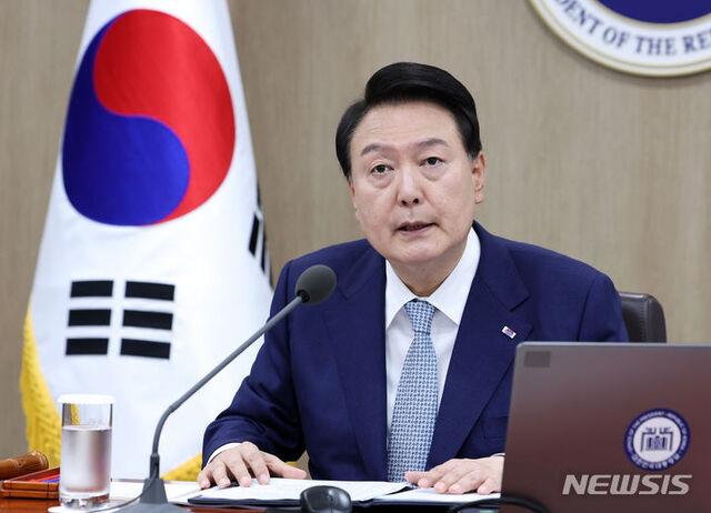 ▲ 윤석열 대통령이 27일 오전 서울 용산 대통령실 청사에서 국무회의를 주재하고 있다.ⓒ뉴시스