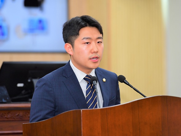 ▲ 청주시의회 정재우 의원이 5분 발언을 하고 있다.ⓒ청주시의회