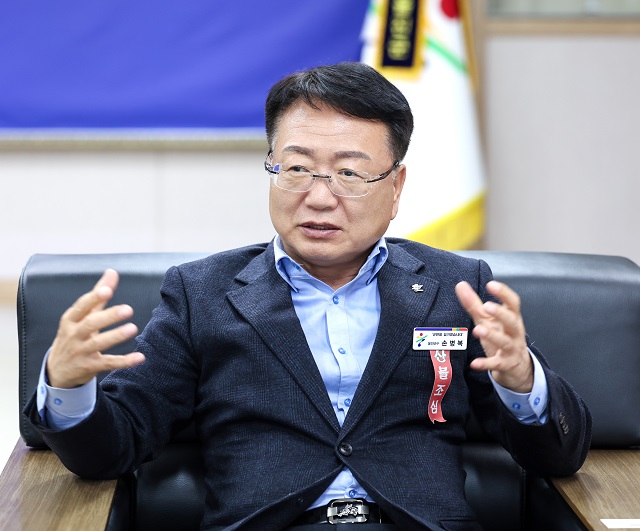 ▲ 손병복 울진군수.ⓒ울진군