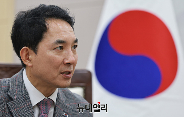 ▲ 지난달 22일 박민식 국가보훈부 장관이 인보길 뉴데일리 회장과 대담을 하고 있다. ⓒ정상윤 기자