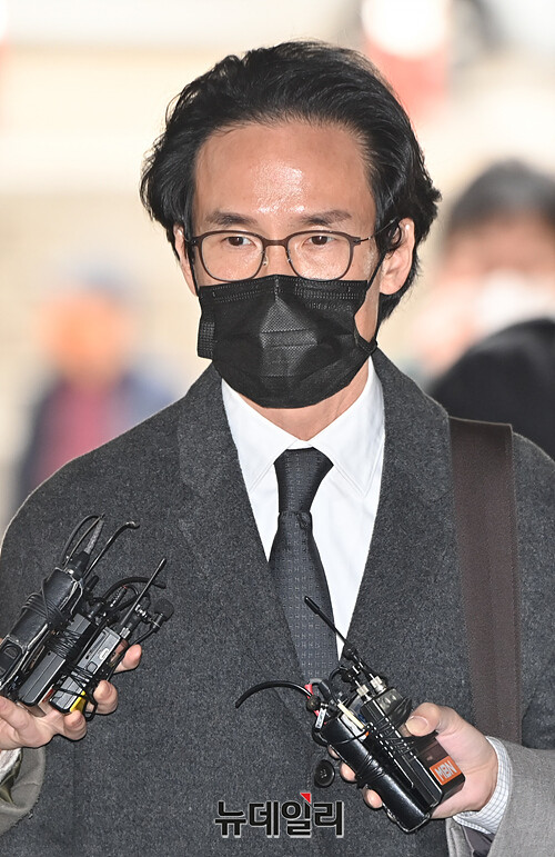 ▲ 조현범 한국타이어 회장이 법원에 출석하는 모습 ⓒ뉴데일리