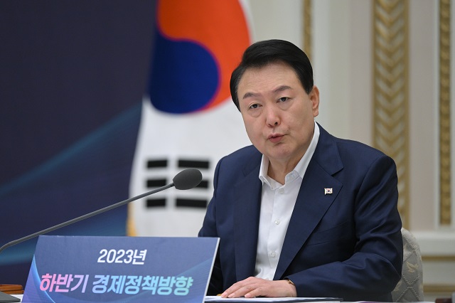 ▲ 윤석열 대통령이 지난 4일 청와대 영빈관에서 열린 2023년 하반기 경제정책방향에 관한 제18차 비상경제민생회의에서 발언하고 있다.ⓒ대통령실 제공