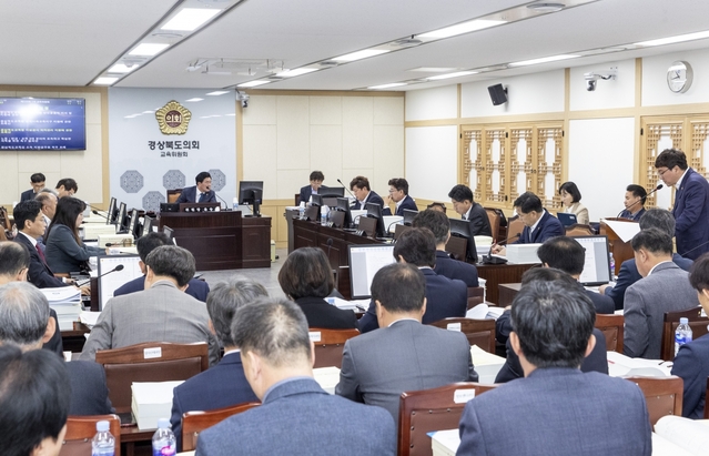 ▲ 제12대 경상북도의회 교육위원회(위원장 윤승오)가 지난 2022년 7월 8일 전반기 교육위원회를 구성하고, 출범한 지 어느덧 1주년을 맞이했다.ⓒ경북도의회