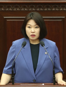 ▲ 충북도의회 박진희 의원의 5분발언 모습.ⓒ충북도의회
