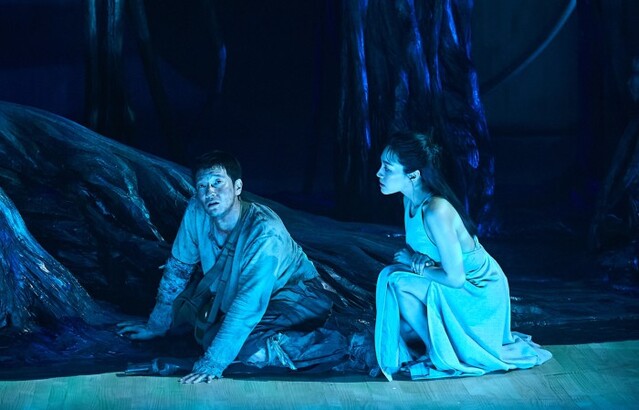 ▲ 연극 '나무 위의 군대' 공연 장면.ⓒ엠피앤컴퍼니