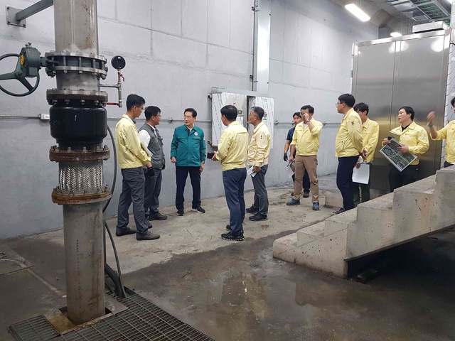 ▲ 15일 영천시 전역에 호우경보가 발효된 가운데 장마전선의 정체로 국지적인 집중호우가 빈번히 발생함에 따라 영천시가 모든 역량을 집중하여 대비를 서두르고 있다.ⓒ영천시