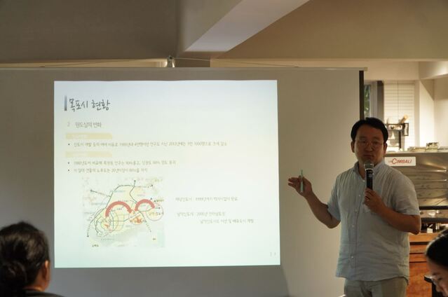 ▲ 청도혁신센터(센터장 우장한)는 지난 18일 청도군 화양읍 소재 카페다로리에서 2023년 7월 ‘로컬 임팩트 포럼-천천히, 참한 지역살이’ 3회차 강연 ‘참한 목포에 살다’를 진행했다.ⓒ청도군