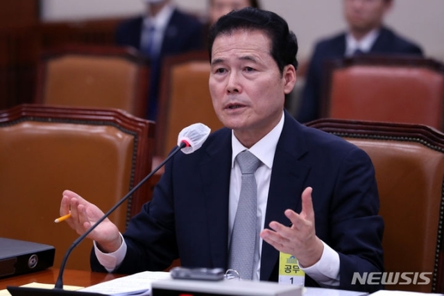 ▲ 김영호 통일부 장관 후보자가 21일 오후 서울 여의도 국회에서 열린 인사청문회에서 의원들의 질의에 답하고 있다. ⓒ뉴시스
