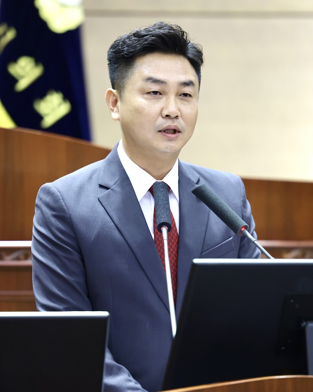 ▲ 김철환 천안시의회 의원.ⓒ천안시의회