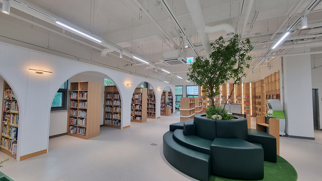 ▲ 대구시는 1985년 건립돼 노후화된 중앙도서관의 시설개선을 통해 유연하고 개방된 공간으로 변모함과 더불어 대구의 자랑스러운 시민정신을 담은 국채보상운동 기록전시관 기능을 더해, 오는 7월 31일 ‘국채보상운동기념도서관’이라는 새로운 이름으로 재개관한다.ⓒ대구시