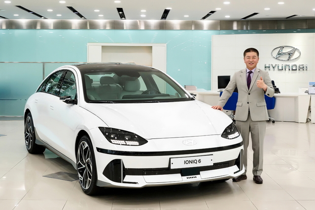 ▲ 대전지점 김기양 영업이사가 누적판매 6000대를 달성했다 ⓒ현대자동차