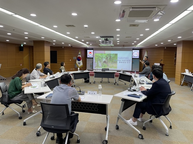 ▲ 김천시 정책자문단 문화관광분과 회의(1차)를 26일 시청 회의실과 현장에서 열렸다.ⓒ김천시
