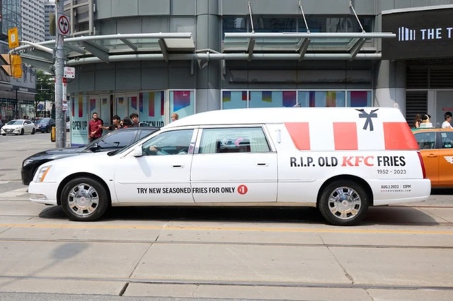 ▲ KFC 캐나다의 '감자튀김 장례식' 캠페인. ⓒKFC Canada