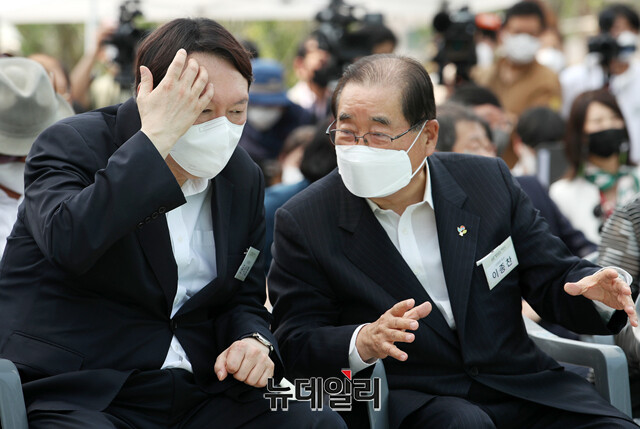 ▲ 윤석열 대통령과 이종찬 광복회장. ⓒ뉴데일리db