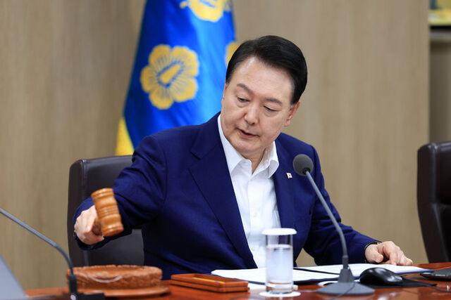 ▲ 윤석열 대통령이 지난 1일 서울 용산 대통령실 청사에서 국무회의를 주재하고 있다.ⓒ대통령실 제공