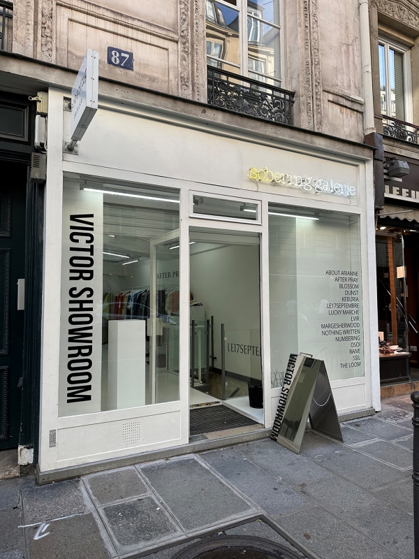 ▲ 럭키마르쉐 파리 쇼룸 현장 모습ⓒ코오롱FnC