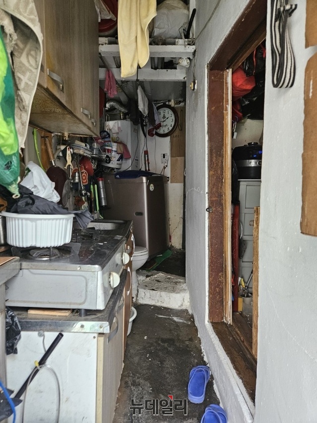 ▲ 쪽방촌의 몇 안 되는 취사 시설. ⓒ임준환 인턴기자