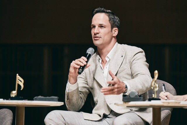 ▲ '클래식 레볼루션 2023'의 새로운 예술감독을 맡은 안드레아스 오텐잠머.ⓒ롯데문화재단